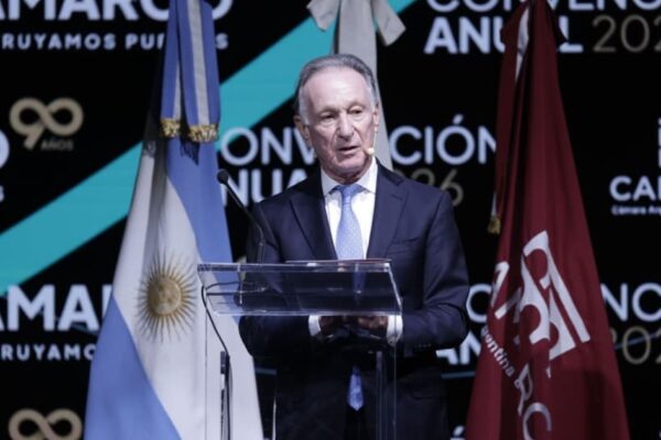 Weiss: «la inflación sigue siendo alta» y pidió converger a un dígito