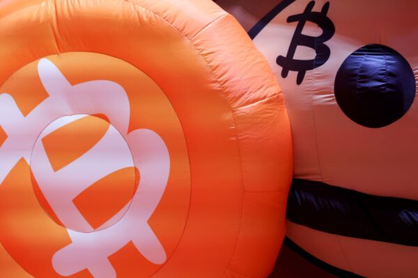 Bitcoin tuvo su mejor semana en tres años con una suba del 22%