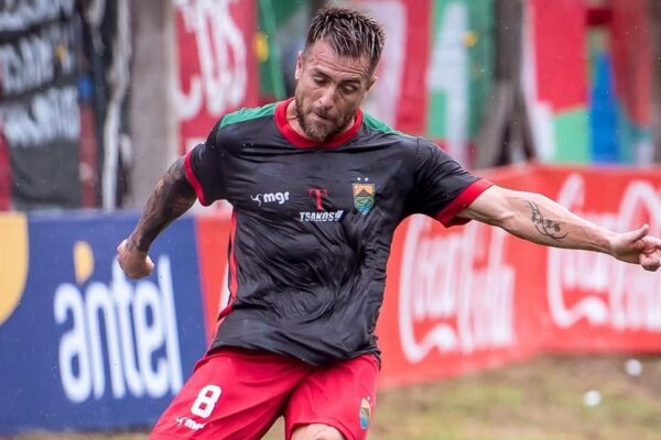 A los 38 años, Buffarini firmó con un club semiprofesional de Andorra