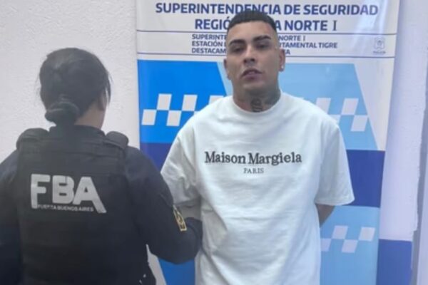 Detuvieron a Callejero Fino en Tigre con un arma en una camioneta