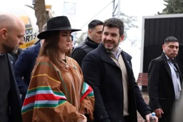Villarruel encabezó la apertura de la 90ª Expo Venado en Santa Fe