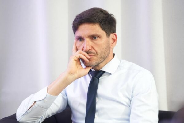 Pullaro: “La plata no le llega a la gente” pese a la estabilización