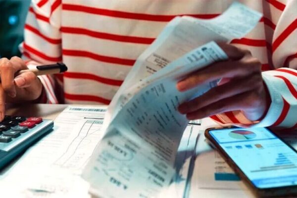 Deudas en mora: cinco pasos para ordenar las finanzas familiares
