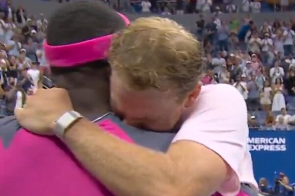 Tiafoe remontó dos sets abajo y avanzó a semifinales del US Open