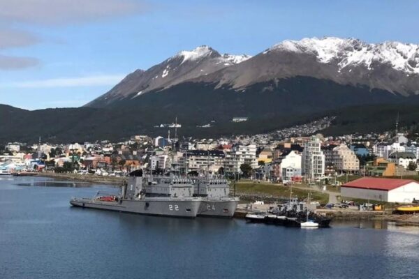 Milei prioriza la Base Naval de Ushuaia en el Presupuesto 2027