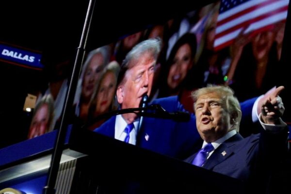 Trump promete 5.000 dólares si los republicanos retienen el Congreso