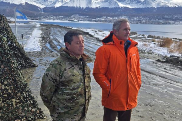 Presti y Quirno se reunieron con Melella por la Base Naval Integrada