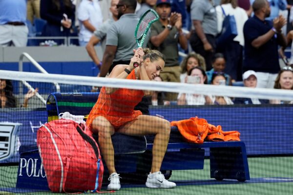 Sabalenka rompió su raqueta y explotó tras perder la final del US Open
