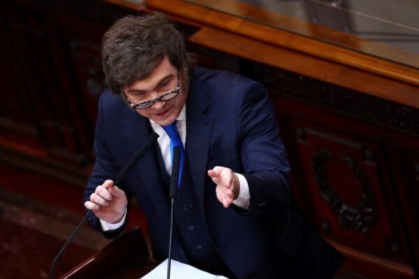 El Gobierno envía el Presupuesto 2027 al Congreso en medio de la negociación con gobernadores