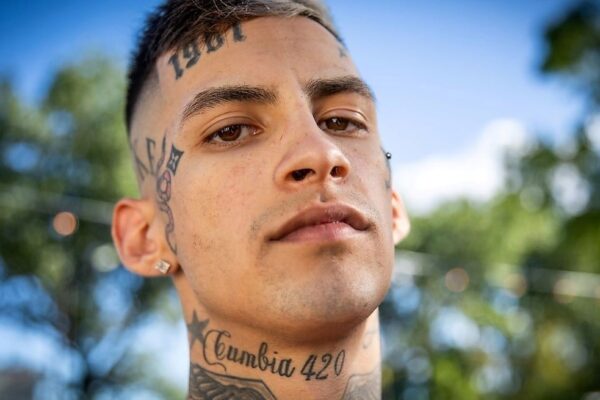 Allanaron propiedades vinculadas a L-Gante por amenazas armadas
