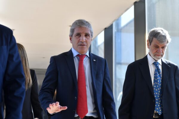 Presupuesto 2027: el Gobierno prevé 4% de crecimiento e inflación del 18%