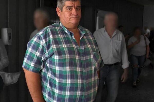 Ordenan secuestrar el celular de la esposa del exasesor Villarreal