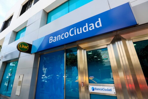 Banco Ciudad bajó al 28% la tasa para refinanciar deudas en mora