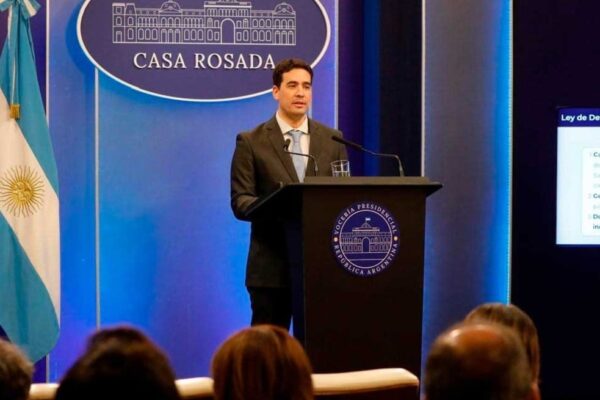 Gobierno responde a Bullrich y respalda la reelección de Milei