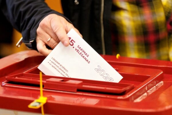 Letonia vota en medio de la guerra en Ucrania y la suba del costo de vida
