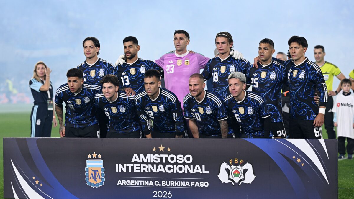 Argentina goleó 7-0 a Burkina Faso y espera la despedida de Messi ante Benín