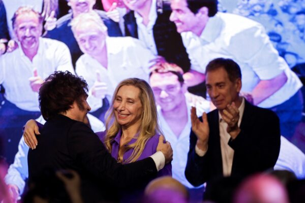 Milei y su Gabinete intensifican gestos hacia gobernadores aliados