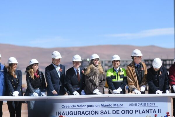 Posco inauguró una nueva planta de litio en el Salar del Hombre Muerto